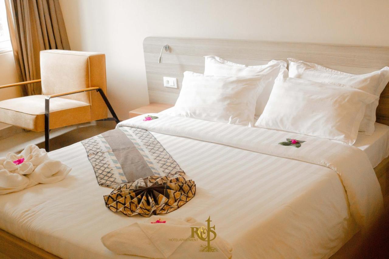 Roots Hotel Apartments 아비장 외부 사진