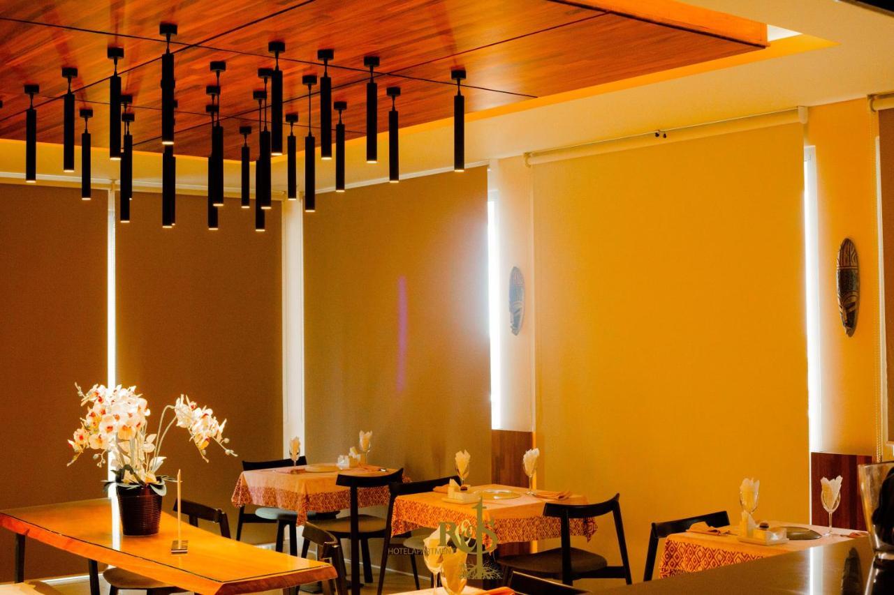 Roots Hotel Apartments 아비장 외부 사진
