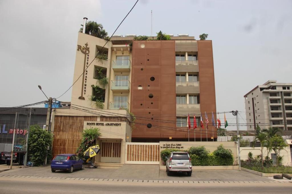 Roots Hotel Apartments 아비장 외부 사진